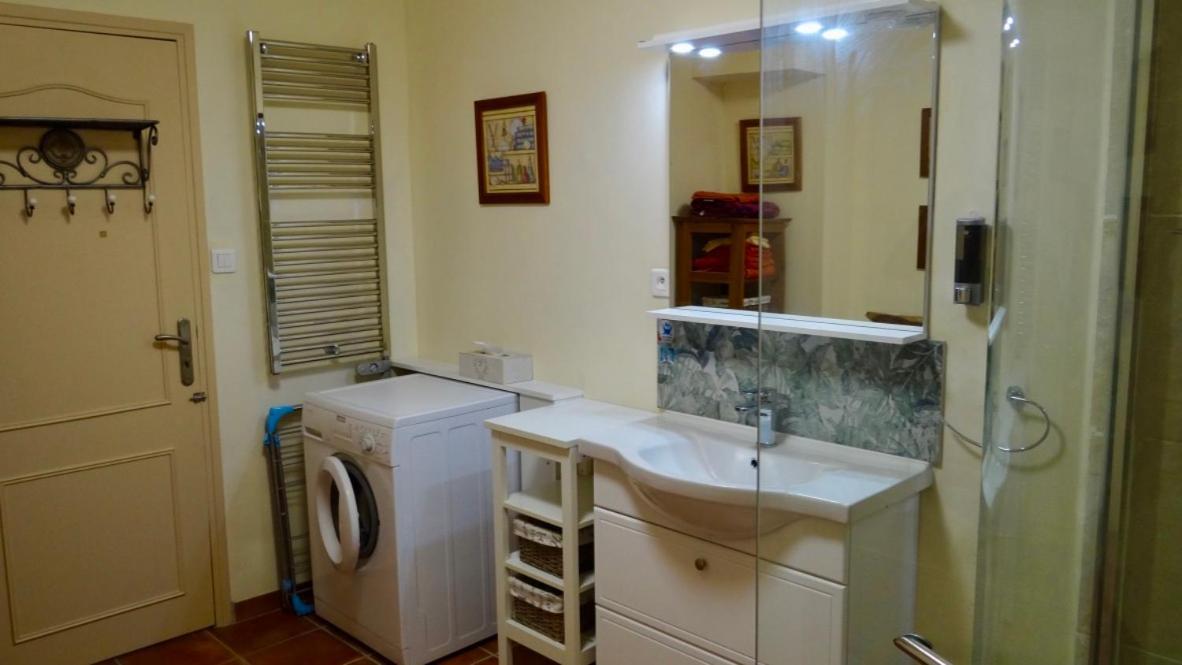Gite L'Escapade Saint-Saturnin-lès-Apt Dış mekan fotoğraf