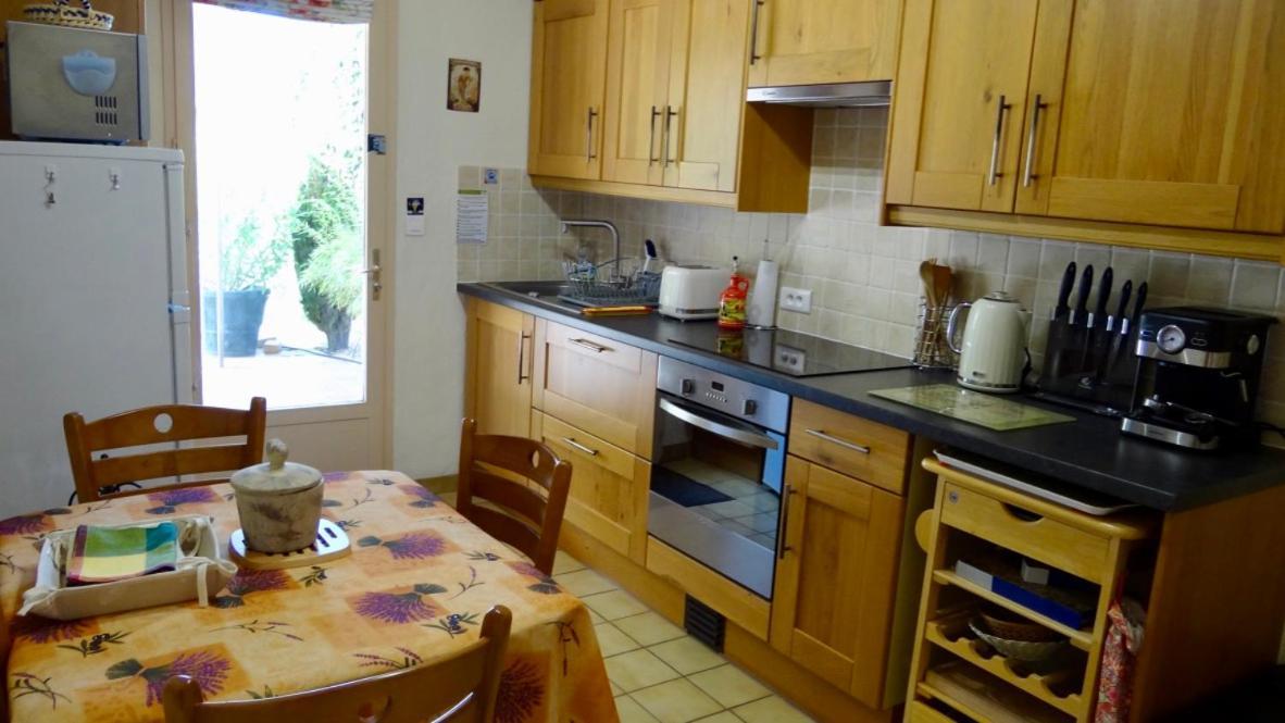 Gite L'Escapade Saint-Saturnin-lès-Apt Dış mekan fotoğraf